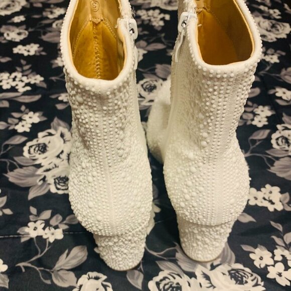 NEW-Top Moda White Textured Ankle Boots SZ 9 - Picture 6 of 8